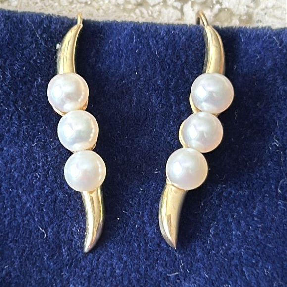 14Kt Gold Freshwater Pearls Ear Climber Crawler Earrings - Picture 2 of 8